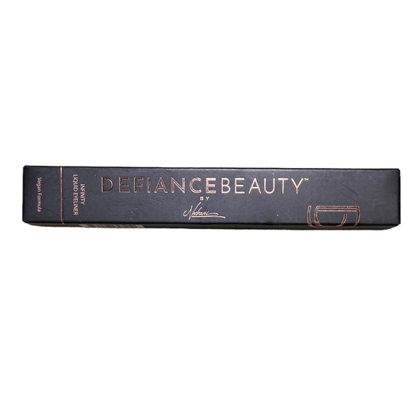 {W11} Defiance Beauty Infinity Liquid Eyeliner Enigma Carbon Black Vegan‎ .5ml - Picture 1 of 5
